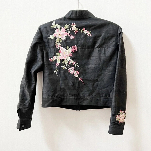 Vtg Y2K Maggy London Black 100% Silk Floral Embroidered Button Jacket Sz 10 Pet - Picture 3 of 11